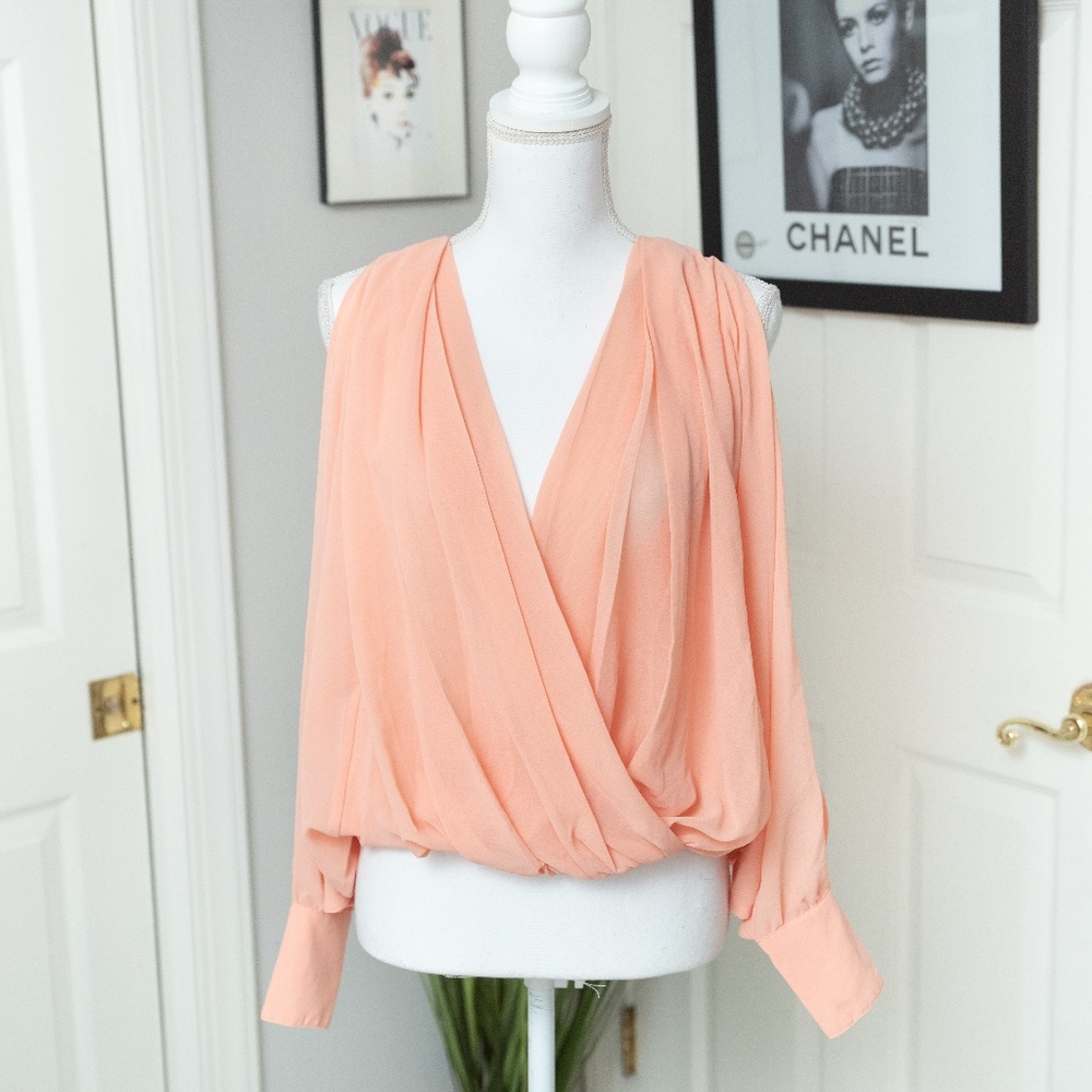 NWT Arden B Peach Split Shoulder Blouse